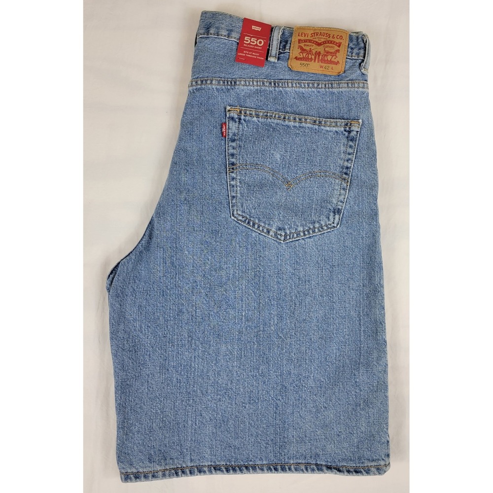 Levis 550 Relaxed Fit Denim Shorts Mens 42 Light Wash Blue 35550-2110 NWT